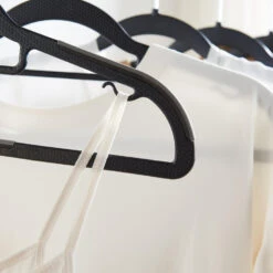 ACAZA Kunststof Kledinghangers - Antislip - Met Broeklat Of Roklat - Zwart -Beste Opslag Winkel 1000065596 0103