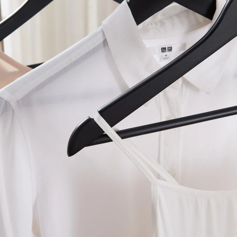 ACAZA Kledinghangers - Massief Hout - 30 Stuks - Zwart 5 ACAZA Kledinghangers - Massief Hout - 30 Stuks - Zwart - Afbeelding 3