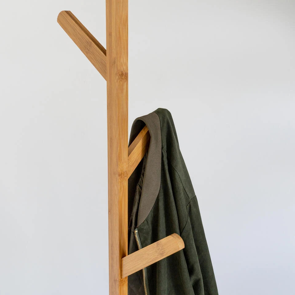 QUVIO Staande Kapstok Met Plank - Licht Bruin 6 QUVIO Staande Kapstok Met Plank - Licht Bruin - Afbeelding 4